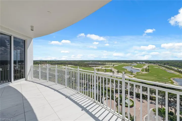 13675 Vanderbilt Dr Ph1105, Naples, Florida 34110