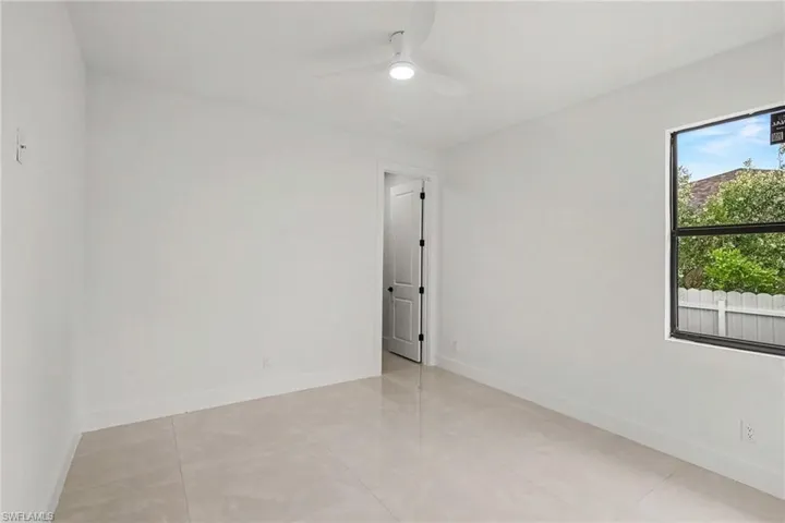2115 Nw 15th St, Cape Coral, Florida 33993