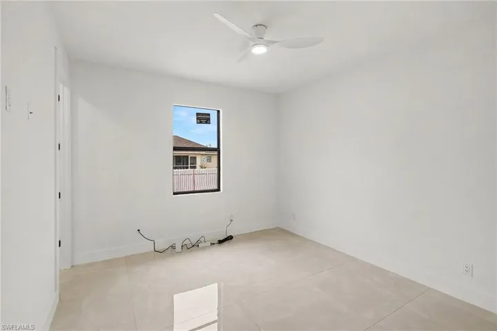 2115 Nw 15th St, Cape Coral, Florida 33993