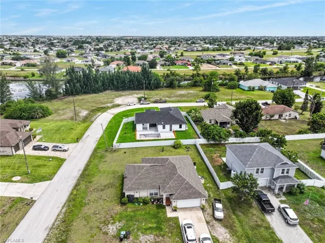 2115 Nw 15th St, Cape Coral, Florida 33993