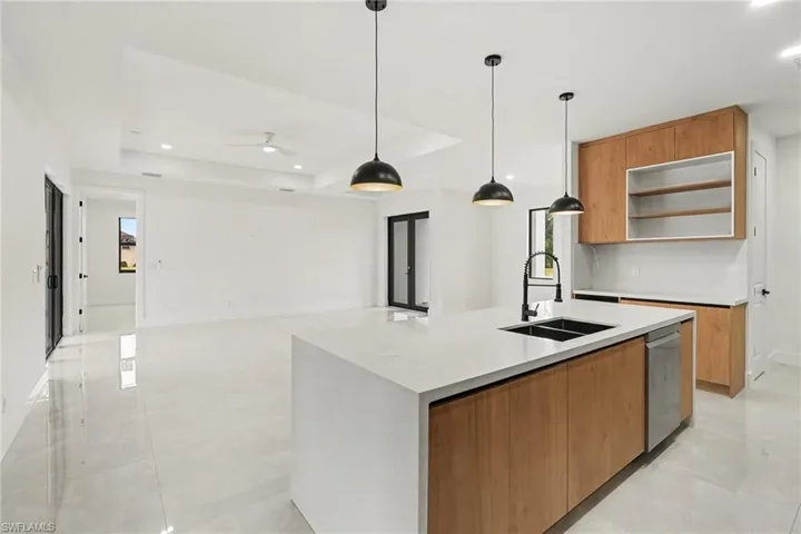2115 Nw 15th St, Cape Coral, Florida 33993