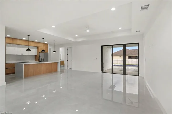 2115 Nw 15th St, Cape Coral, Florida 33993