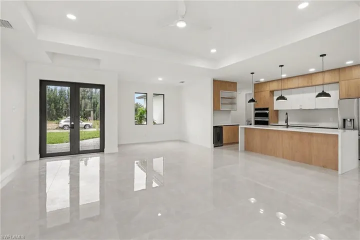2115 Nw 15th St, Cape Coral, Florida 33993