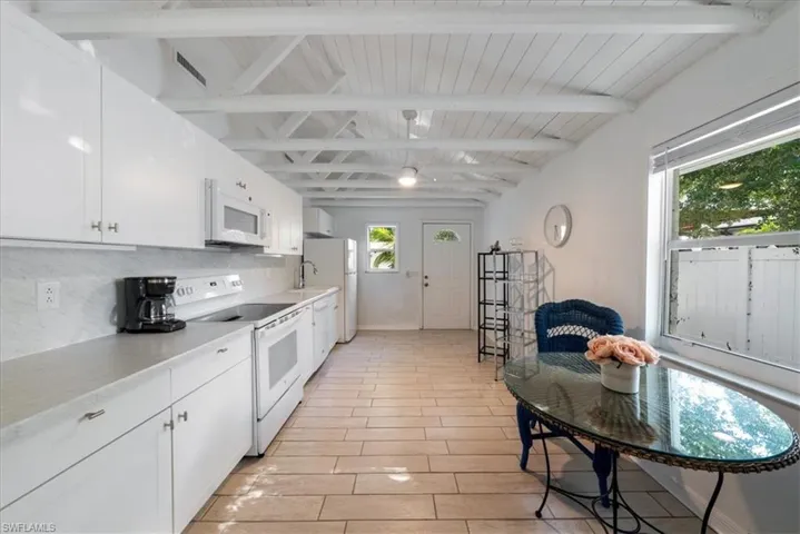 2400 Sunset Ave, Naples Fl 34112
