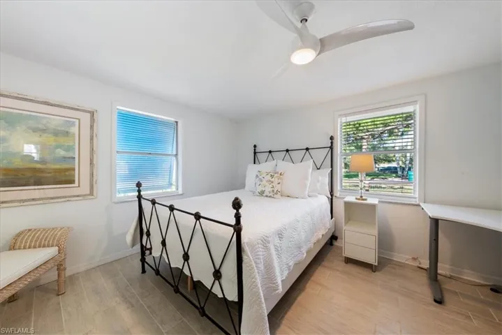 2400 Sunset Ave, Naples Fl 34112