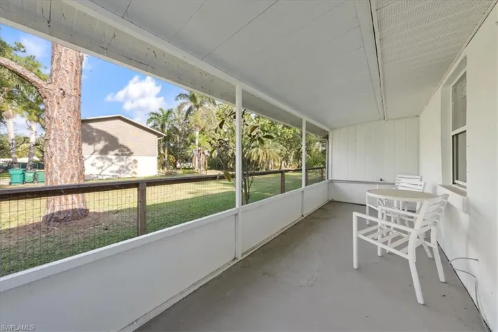 2400 Sunset Ave, Naples Fl 34112