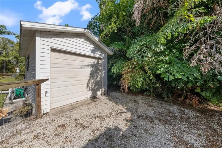 2400 Sunset Ave, Naples Fl 34112