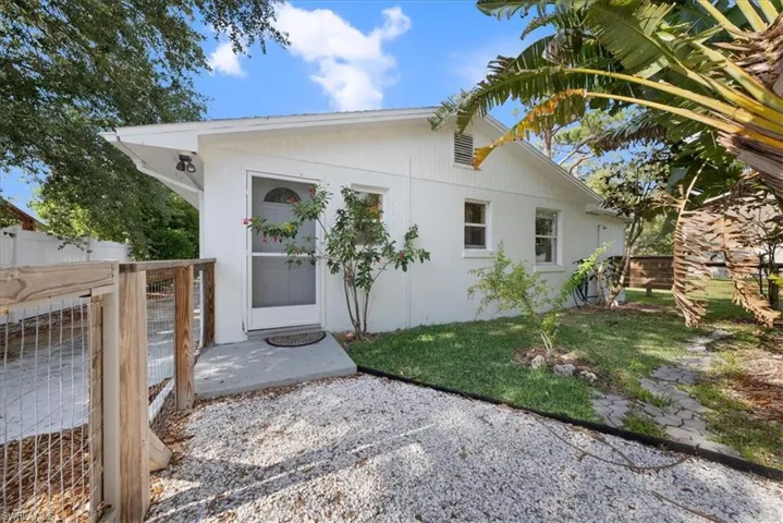 2400 Sunset Ave, Naples Fl 34112