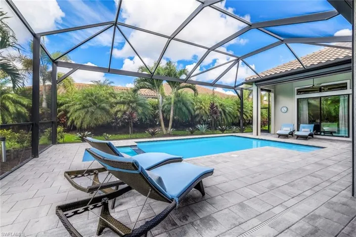 8663  Amour  CT, Naples, FL 34119