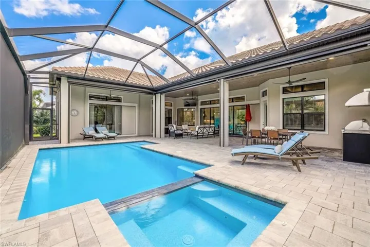 8663  Amour  CT, Naples, FL 34119