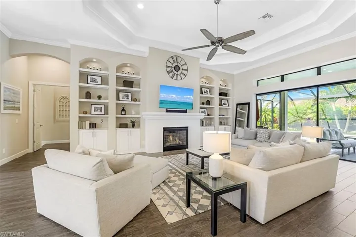 8663  Amour  CT, Naples, FL 34119