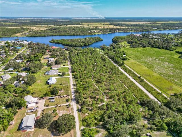 2330  Lazy River  LN, FORT MYERS, FL 33905