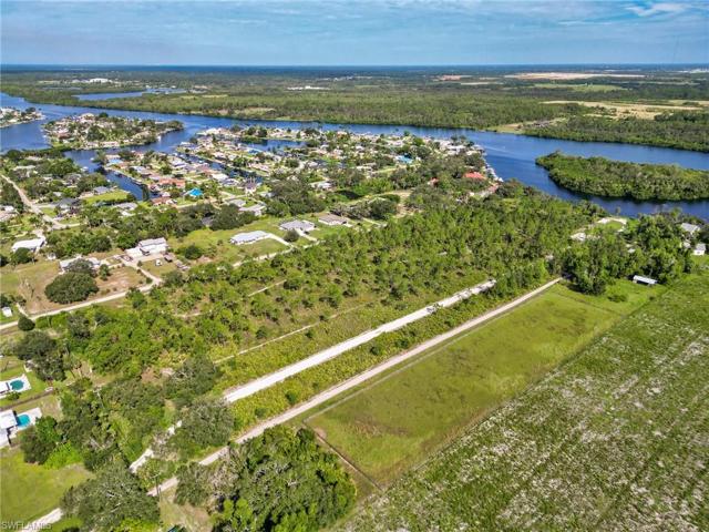 2330  Lazy River  LN, FORT MYERS, FL 33905
