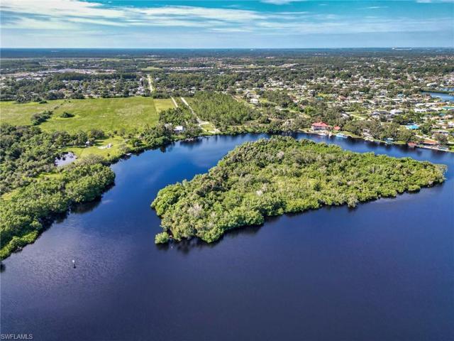 2330  Lazy River  LN, FORT MYERS, FL 33905