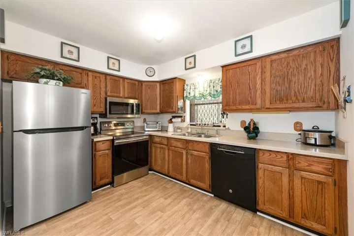 4981 Skates Cir, Fort Myers, Florida 33905