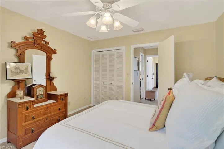 2140  Evergreen Lake  CT, Naples, FL 34112