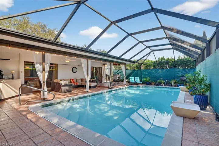 2140  Evergreen Lake  CT, Naples, FL 34112