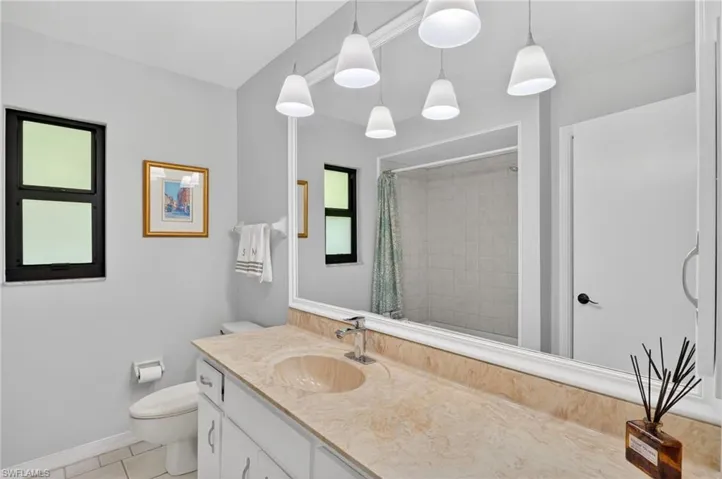 2140  Evergreen Lake  CT, Naples, FL 34112