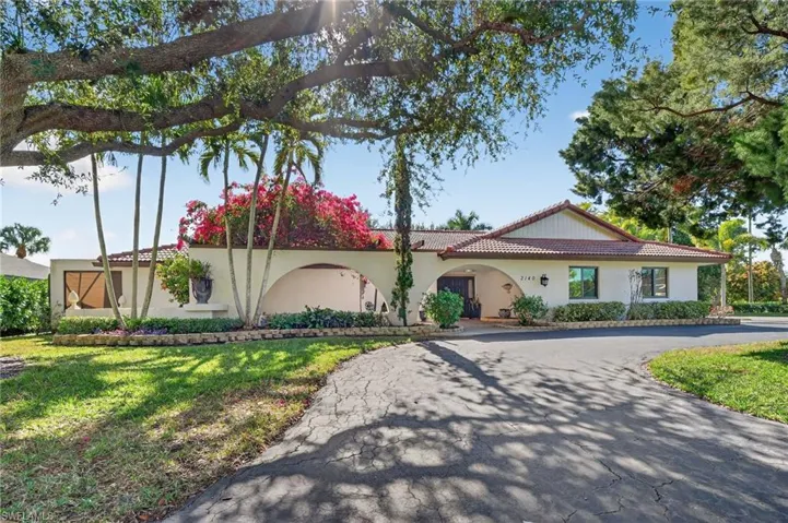 2140  Evergreen Lake  CT, Naples, FL 34112