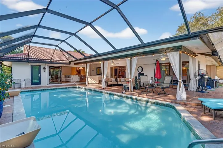 2140  Evergreen Lake  CT, Naples, FL 34112