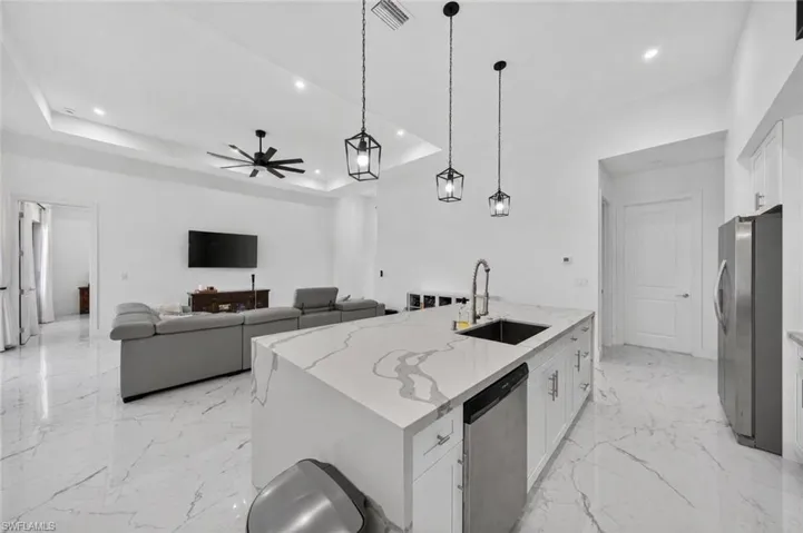 434 Nw 6th St, Cape Coral, Florida 33993