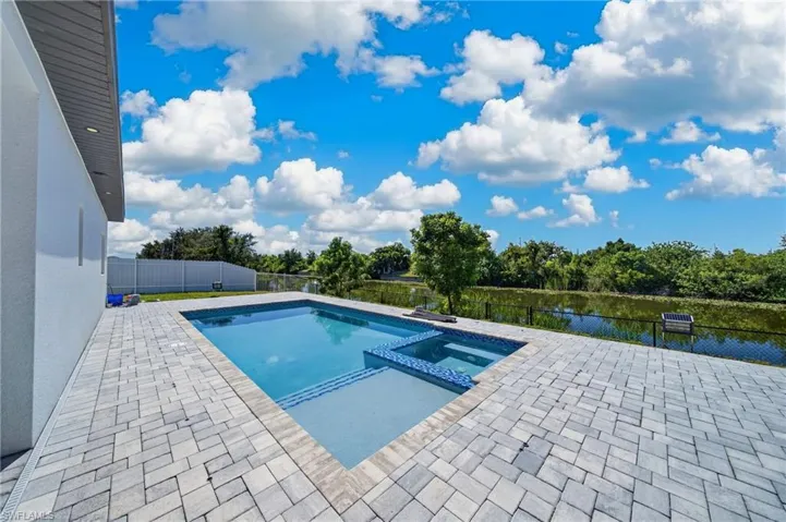 434 Nw 6th St, Cape Coral, Florida 33993