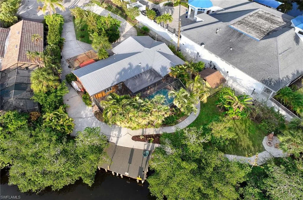 27285 Belle Rio DR, Bonita Springs, FL 34135,225000601