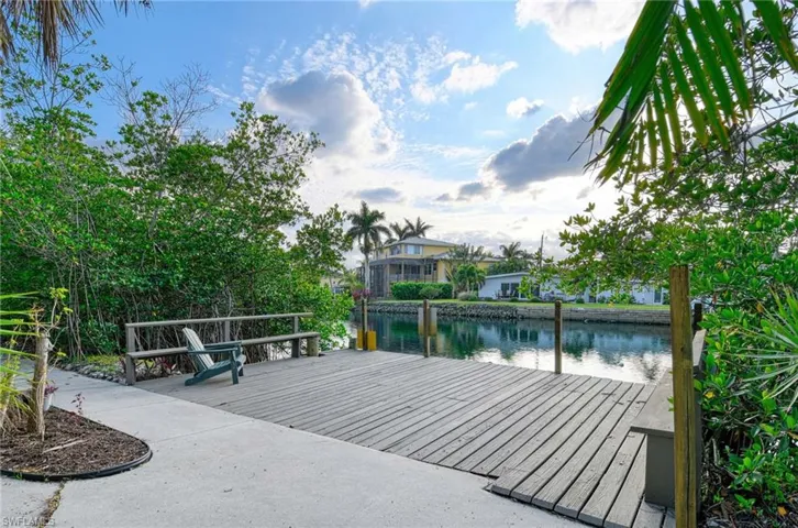 Private dock on the Imperial River