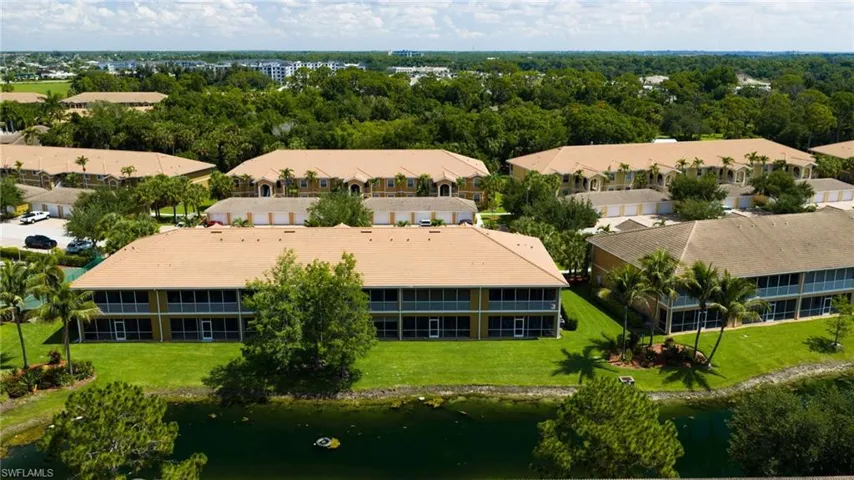 1108 Winding Pines Cir 201, Cape Coral, Florida 33909