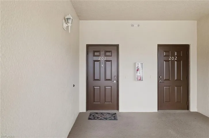 1108 Winding Pines Cir 201, Cape Coral, Florida 33909