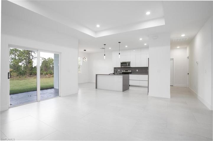 739  Phelps E ST, Lehigh Acres, FL 33974