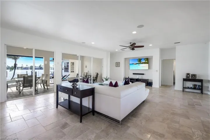5012 Sw 5th Pl, Cape Coral, Florida 33914