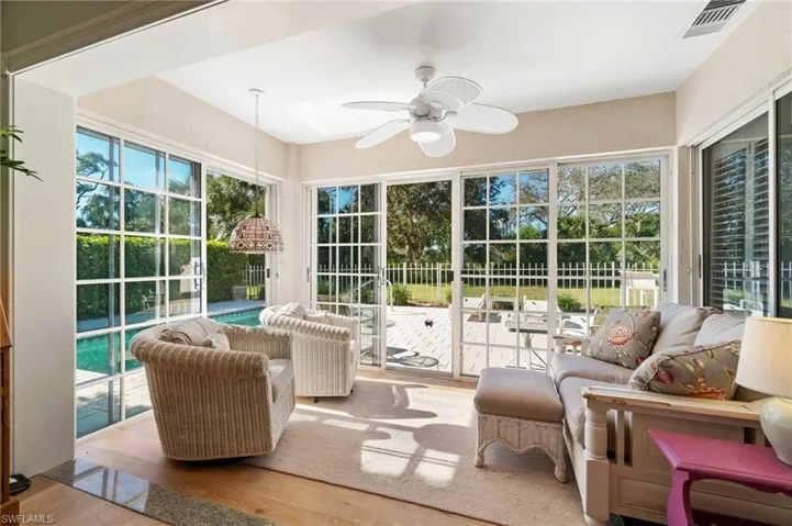 Sunroom with ceiling fan