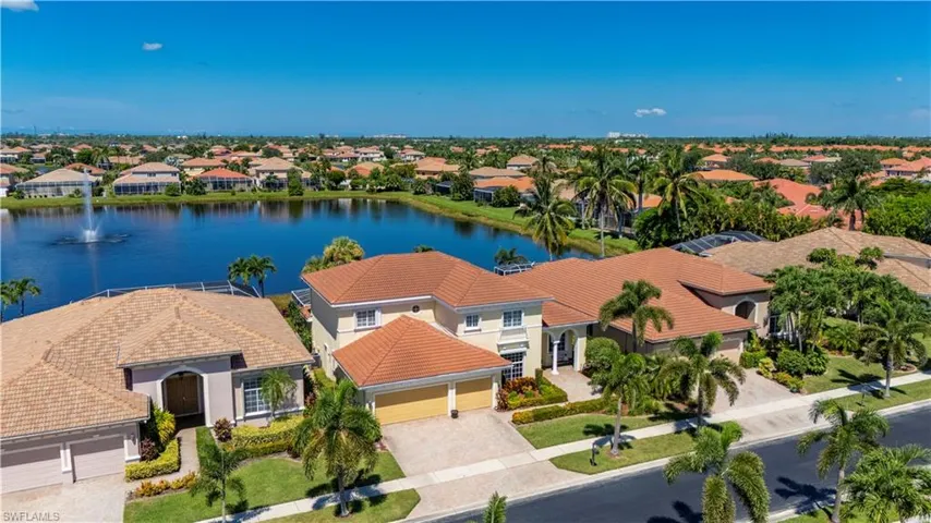 9009 Paseo De Valencia St, Fort Myers, Florida 33908