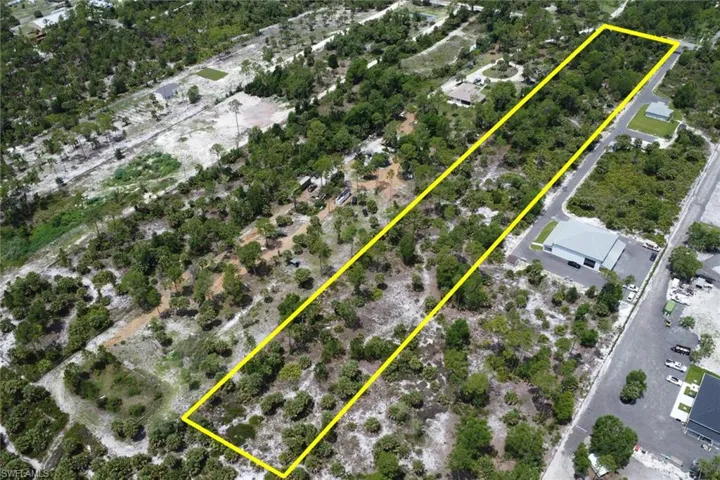 1180 Ivy Way, Naples, Florida 34117