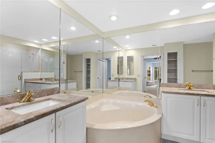 8137 Saratoga Dr # 2002, Naples Fl 34113