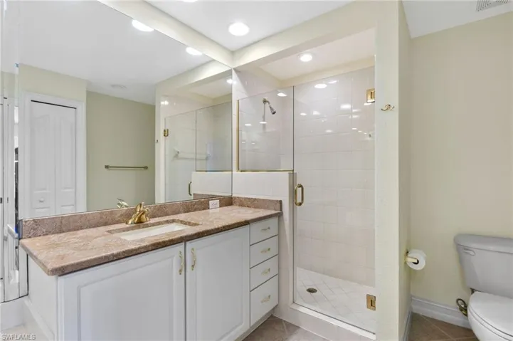 8137 Saratoga Dr # 2002, Naples Fl 34113