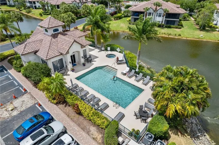 Saratoga community pool and clubhouse