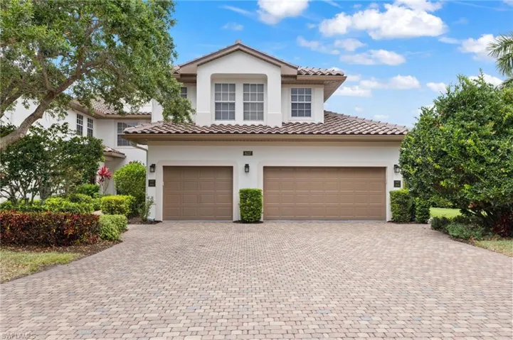 8137 Saratoga Dr # 2002, Naples Fl 34113