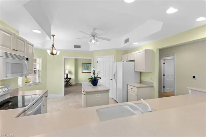 8137 Saratoga Dr # 2002, Naples Fl 34113