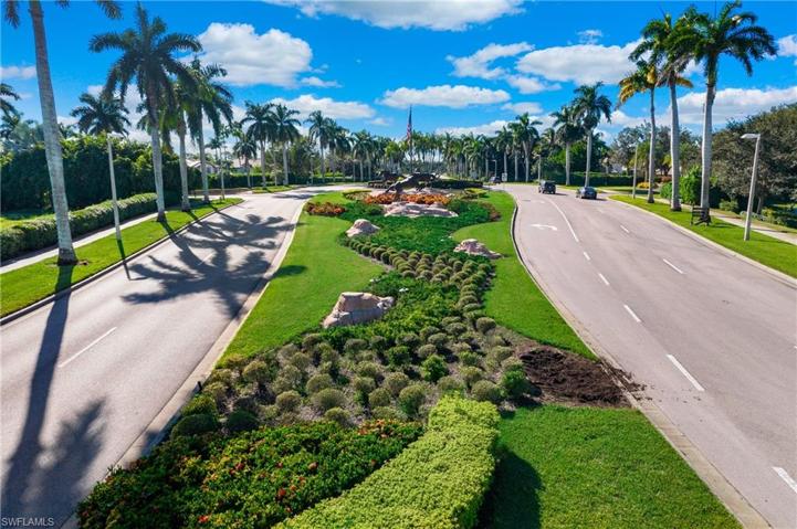 Welcome to the impecable manicured and mature landscaping which frames Lely Resort