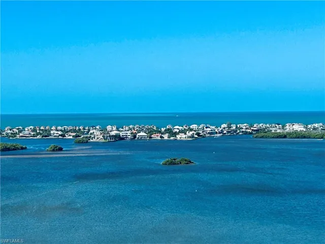 Bonita Beach