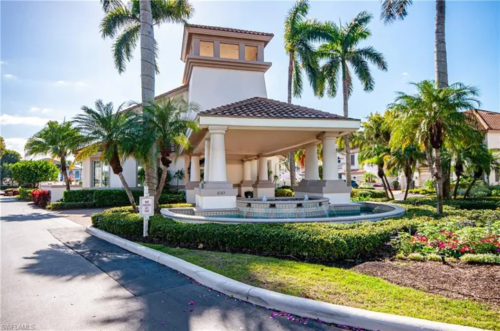 191  Colonade  CIR, Naples, FL 34103