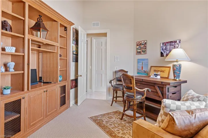 191  Colonade  CIR, Naples, FL 34103