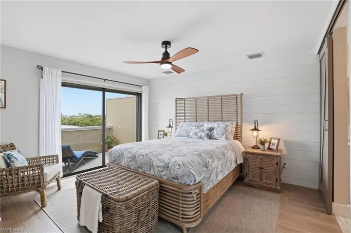 Master bedroom with 2 balconies and bonus room