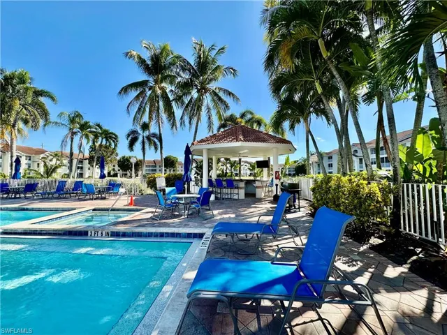 4700 Saint Croix Ln # 335, Naples, Florida 34109