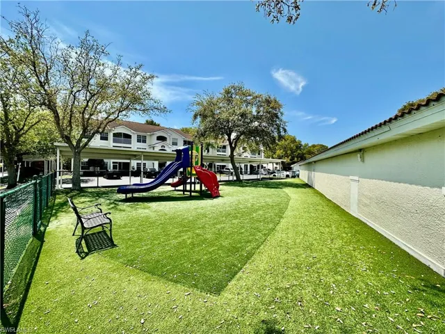 4700 Saint Croix Ln # 335, Naples, Florida 34109