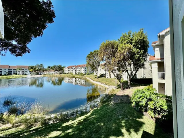 4700 Saint Croix Ln # 335, Naples, Florida 34109