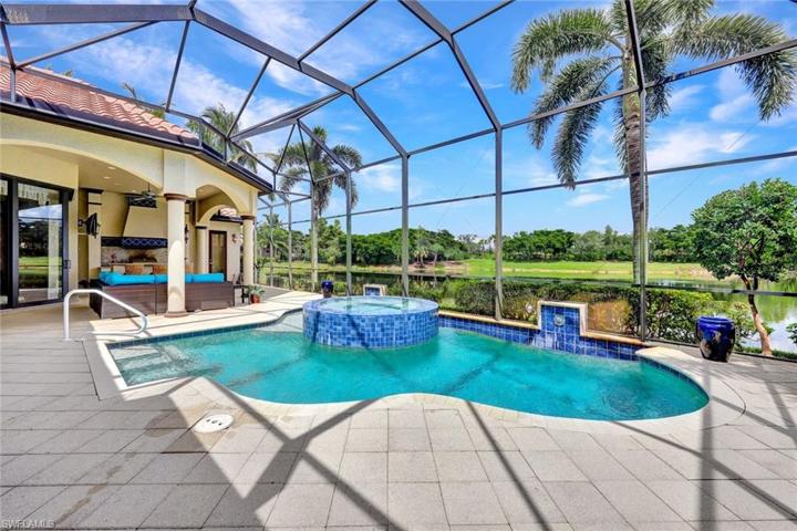 Gorgeous pool and spa!