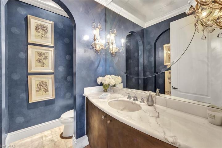 Power Bathroom for guests